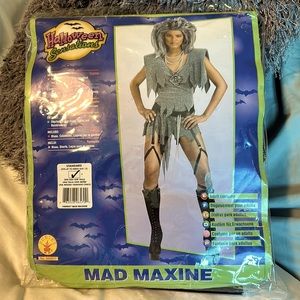 Costume. Mad Maxine